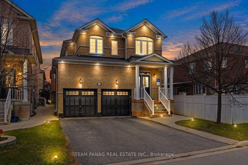 22 Rainbrook Clse, Brampton, Ontario
