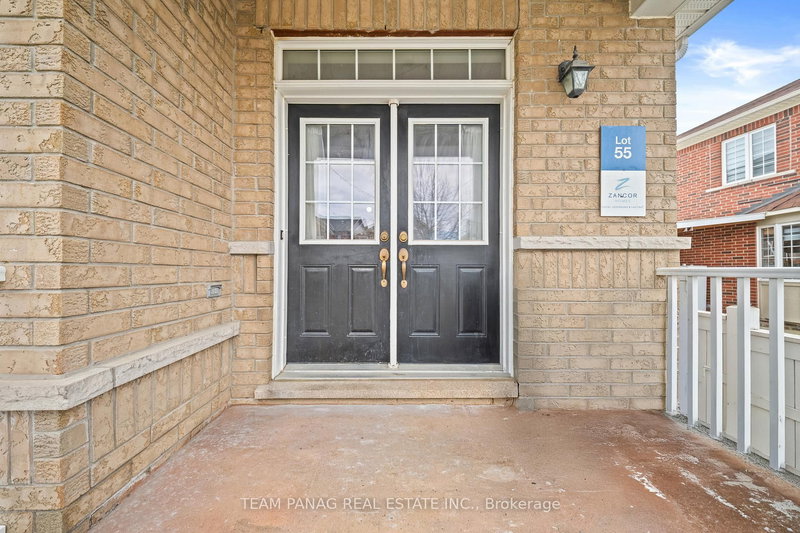 22 Rainbrook Clse, Brampton, L6R 0K6 | Image 3