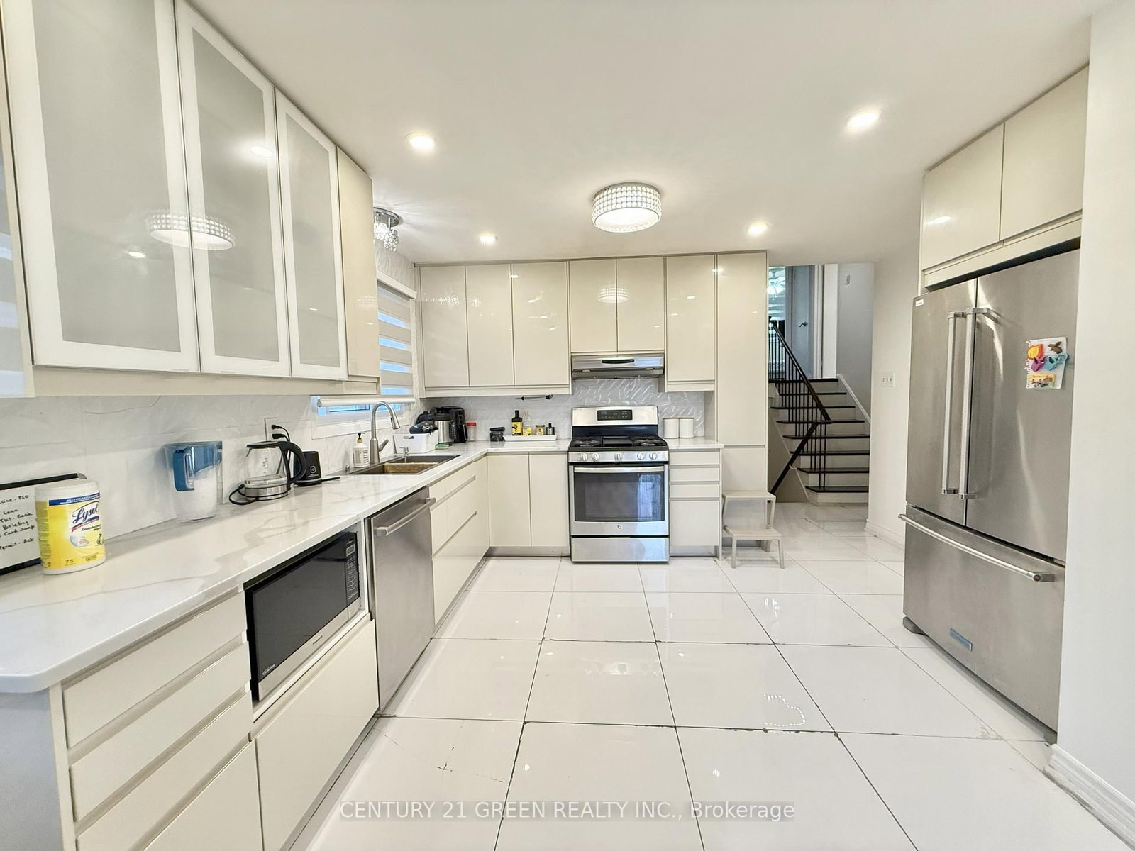 963 Lovingston Crescent, Unit Upper - Photo 13