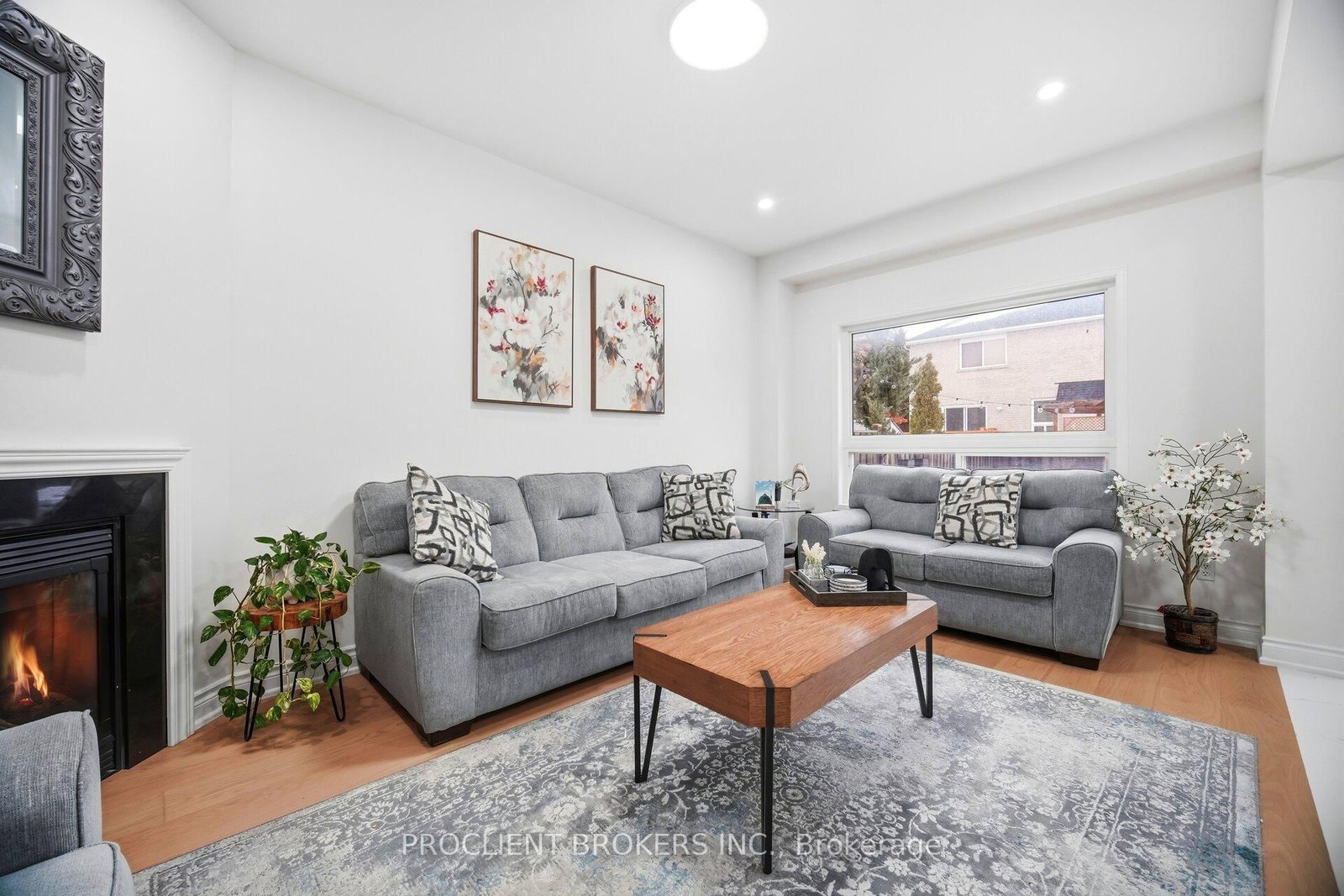 Detached House for sale at 459 Pettit Trail, Milton, Ontario, L9T 6N9 - Clarke - MLS: W13033642