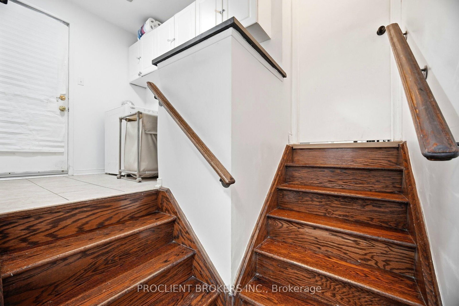 Detached House for sale at 459 Pettit Trail, Milton, Ontario, L9T 6N9 - Clarke - MLS: W13033642