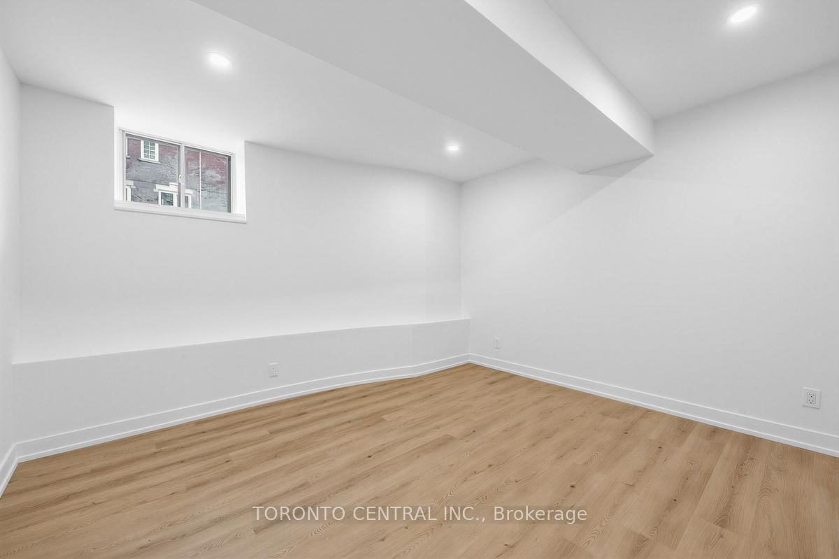 171 Parkside Drive, Unit Basement - Photo 11