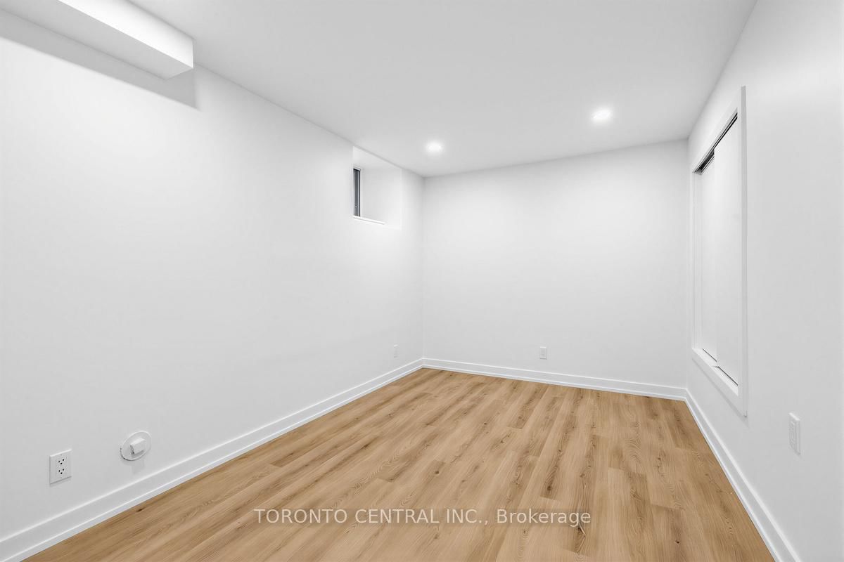 171 Parkside Drive, Unit Basement - Photo 13