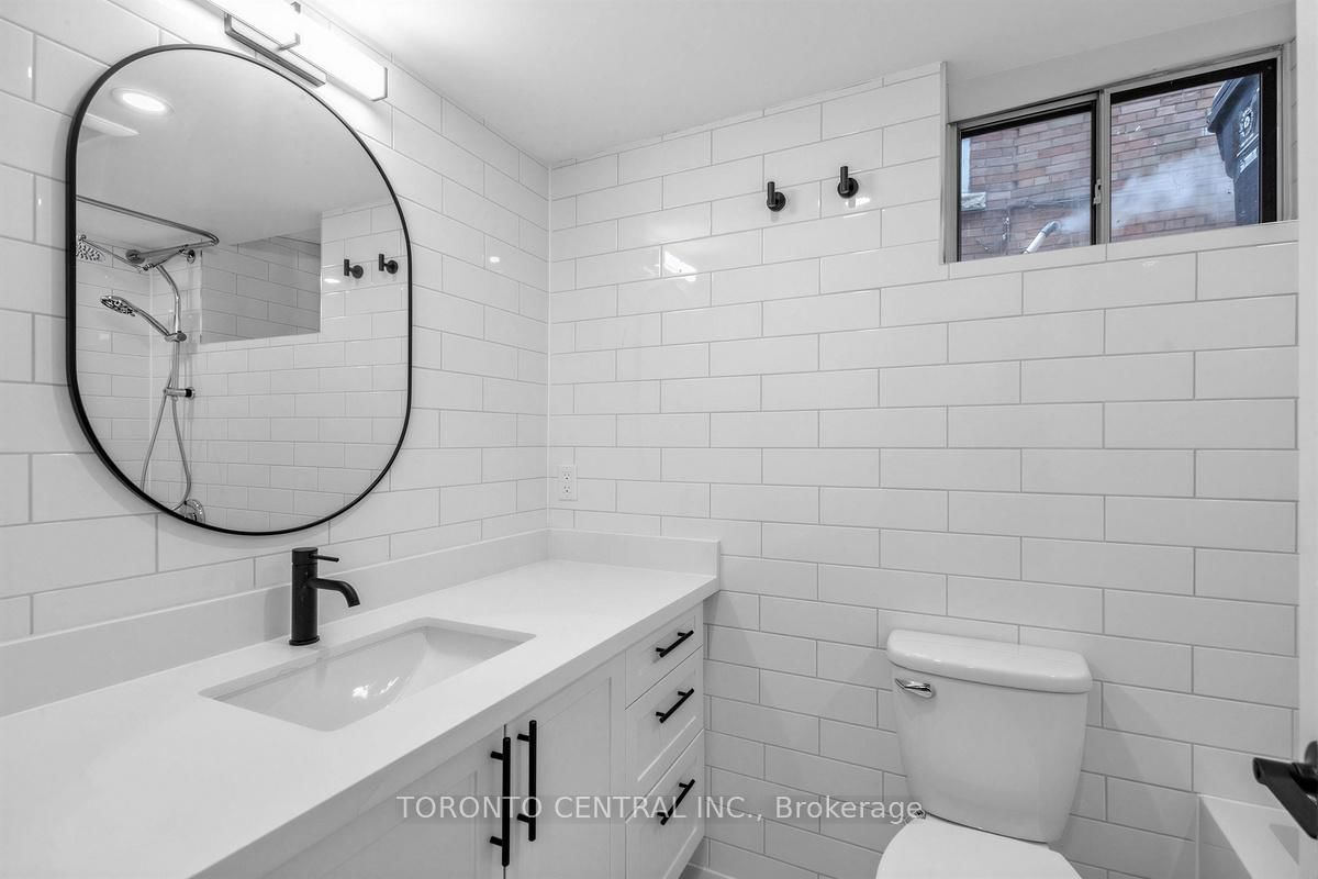 171 Parkside Drive, Unit Basement - Photo 16