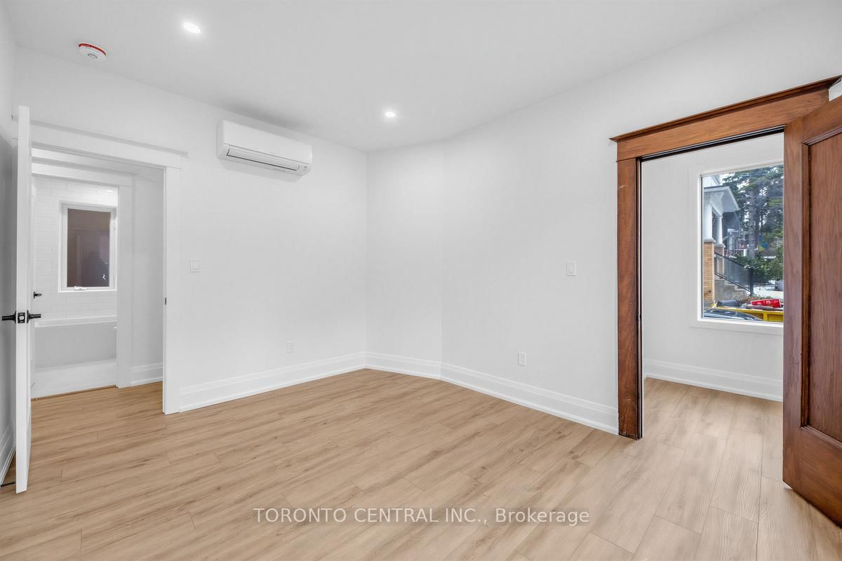 171 Parkside Drive, Unit Main - Photo 12