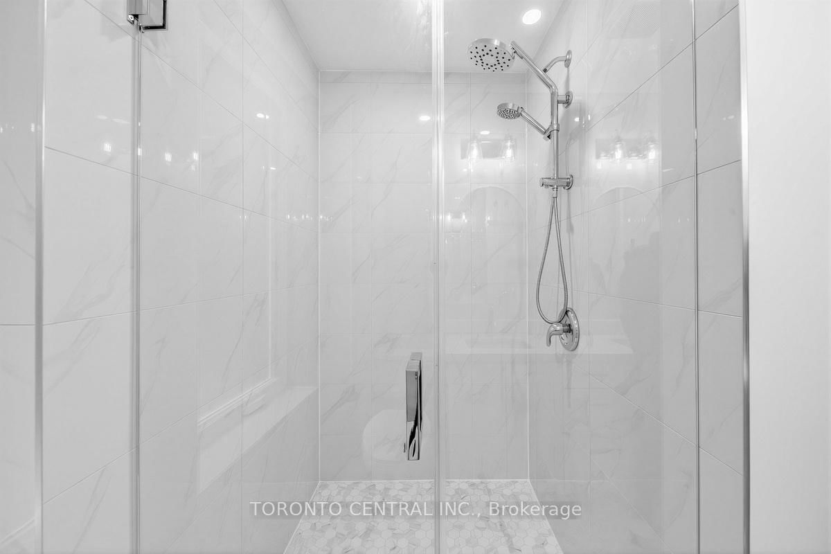 171 Parkside Drive, Unit Main - Photo 18