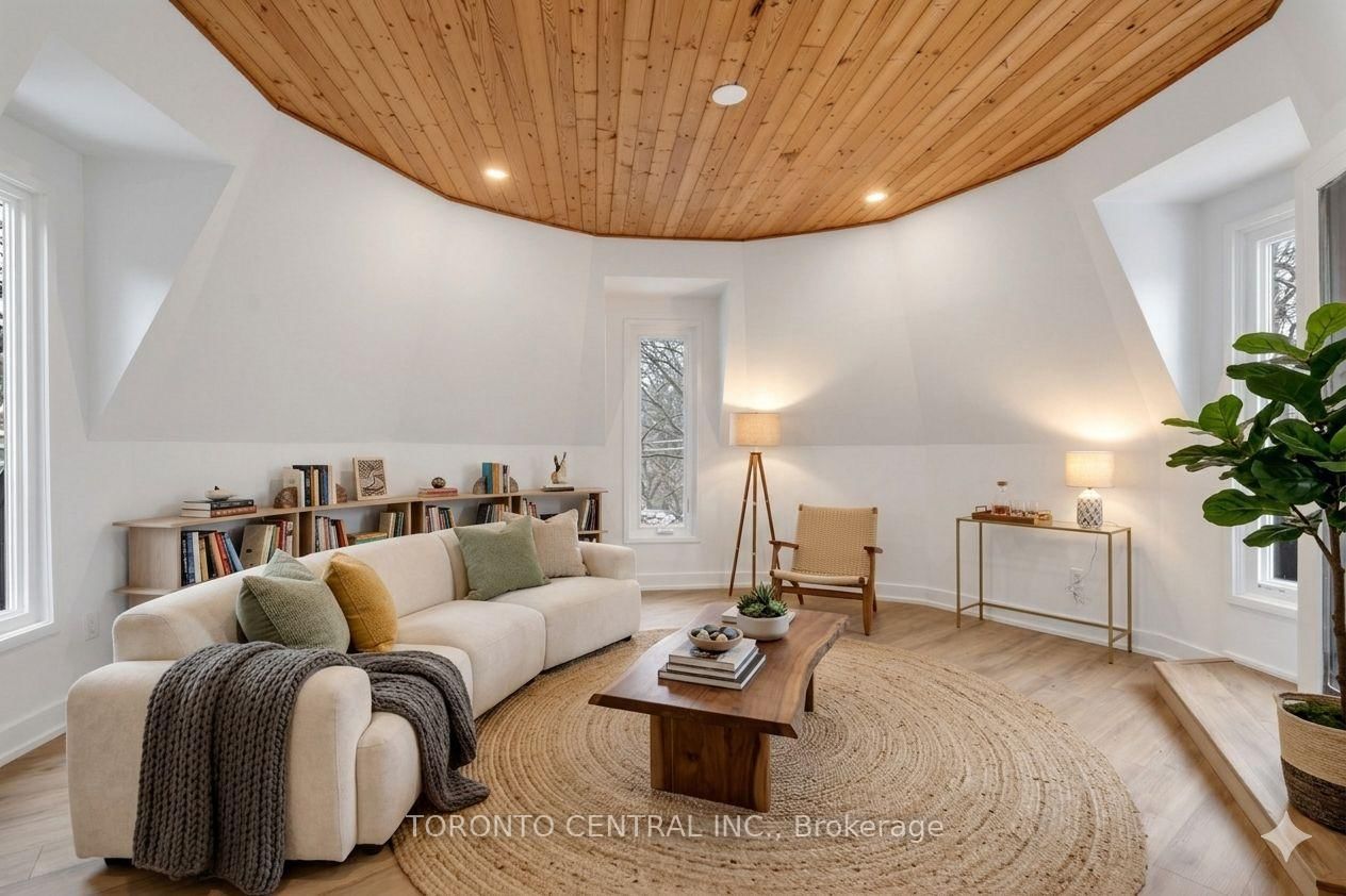 171 Parkside Drive, Unit Upper