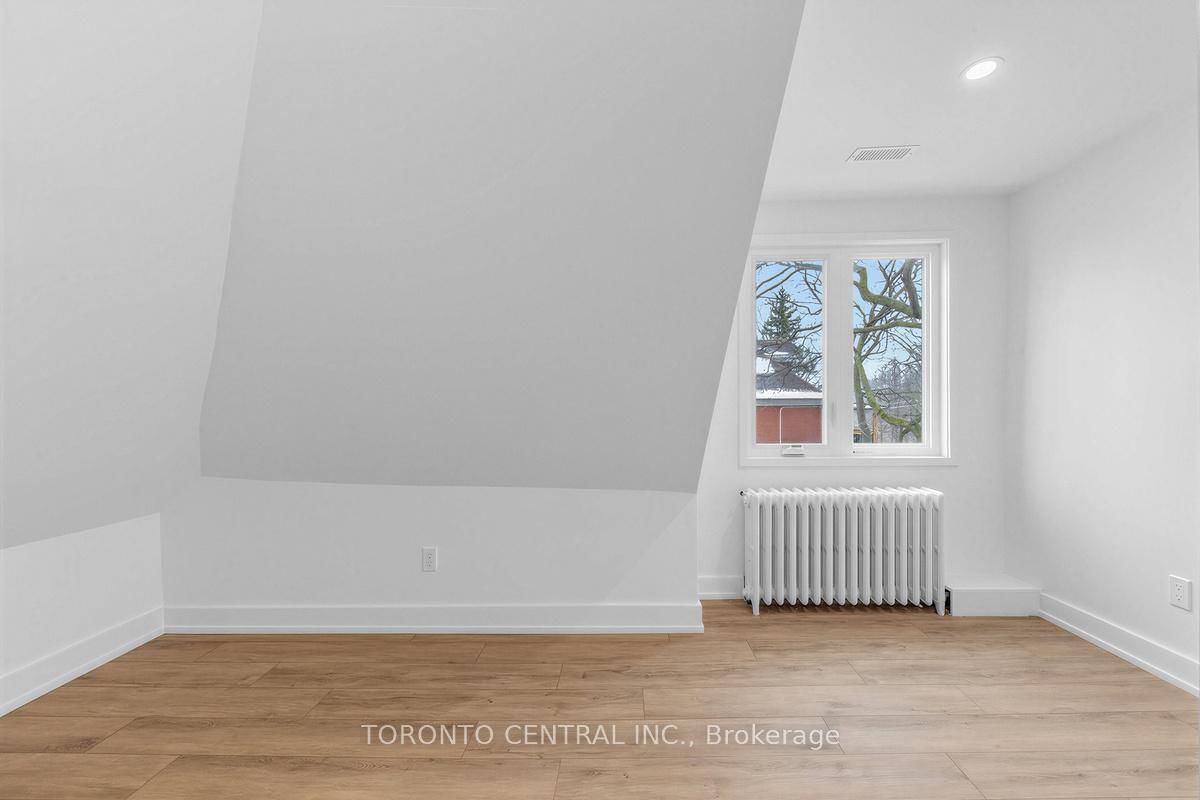 171 Parkside Drive, Unit Upper - Photo 16