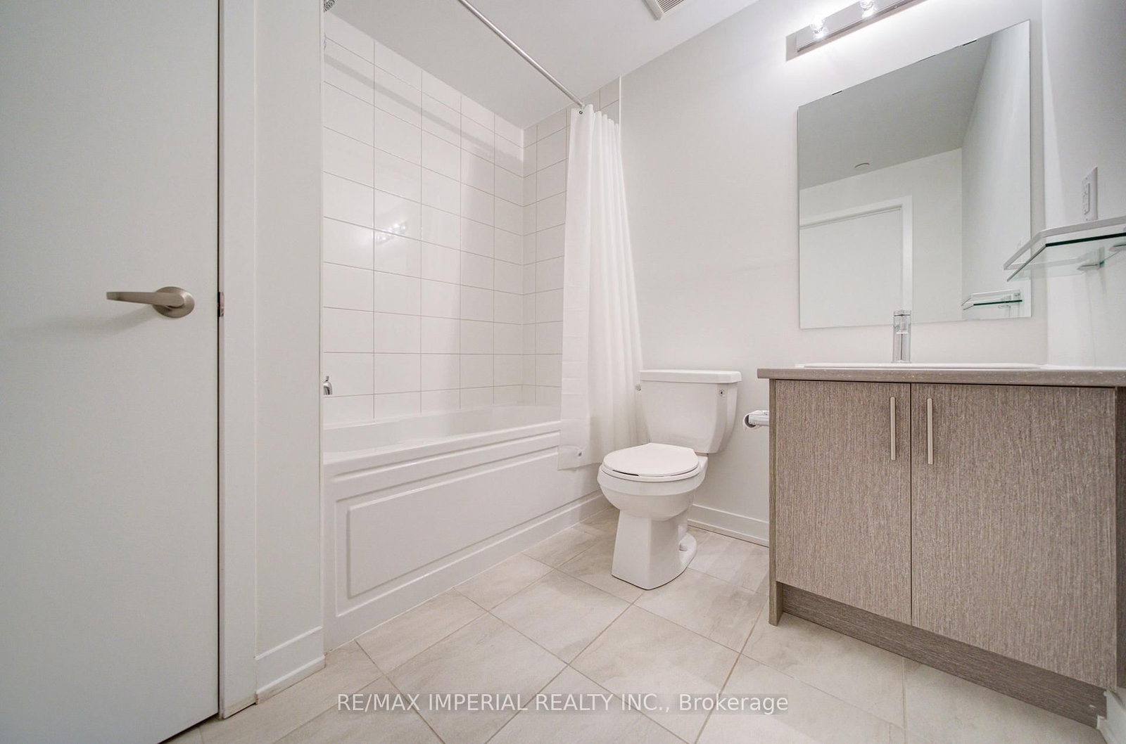 3401 Ridgeway Drive, Unit 420 - Photo 18