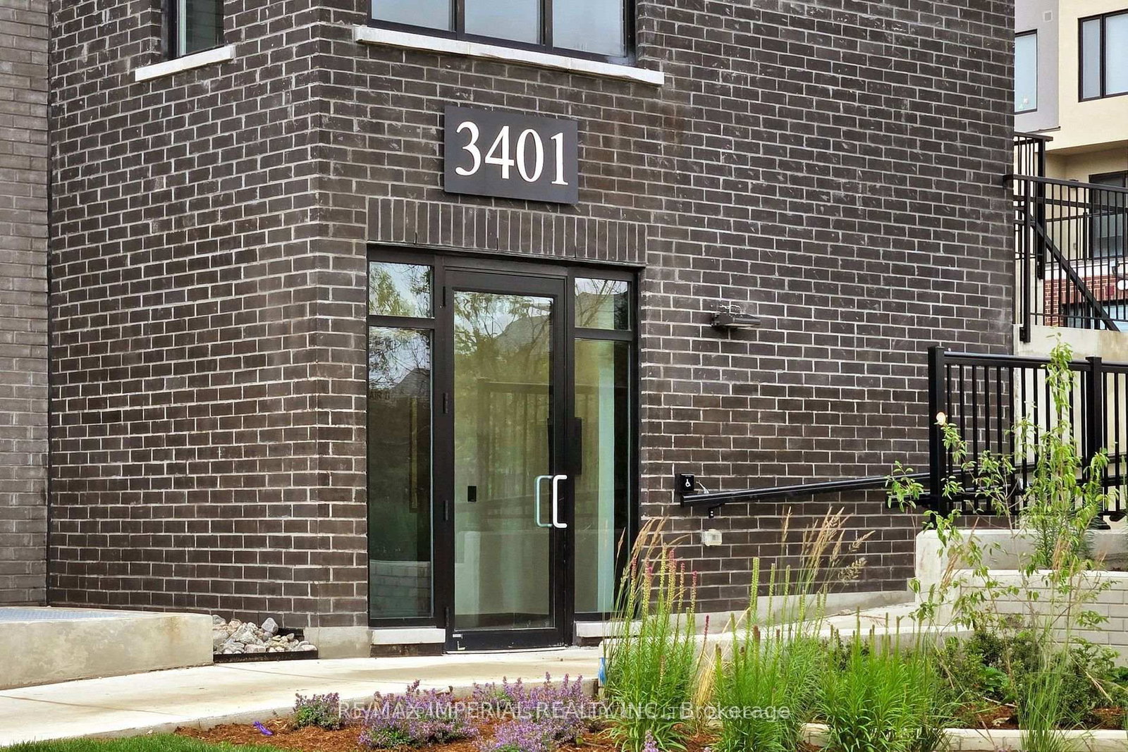 3401 Ridgeway Drive, Unit 420 - Photo 3