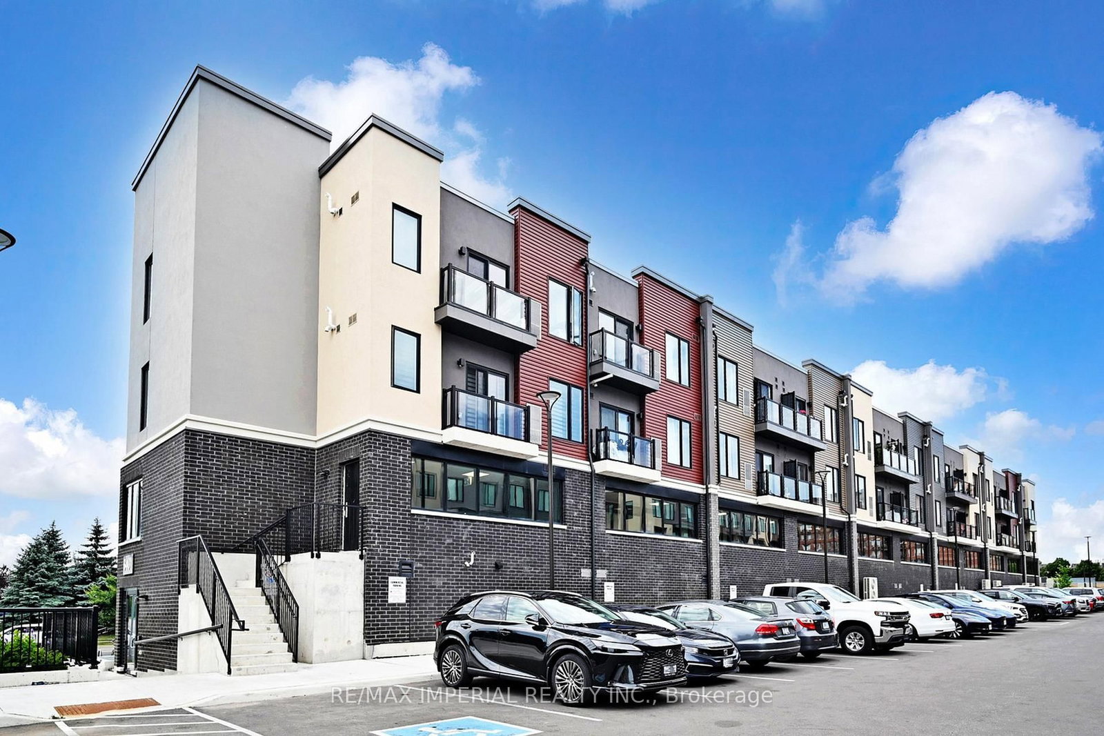 3401 Ridgeway Drive, Unit 420 - Photo 4