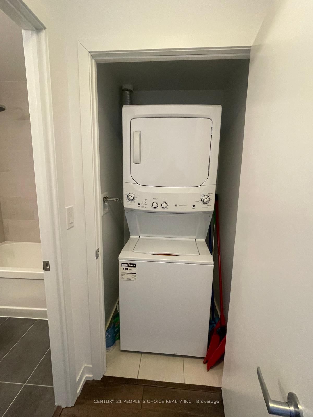 2520 Eglinton Avenue W, Unit 810 - Photo 11