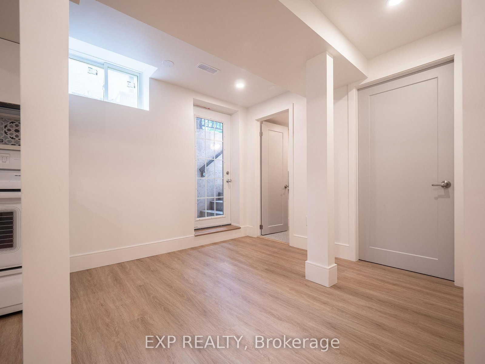 4591 Credit Pointe Drive, Unit Bsmt - Photo 11