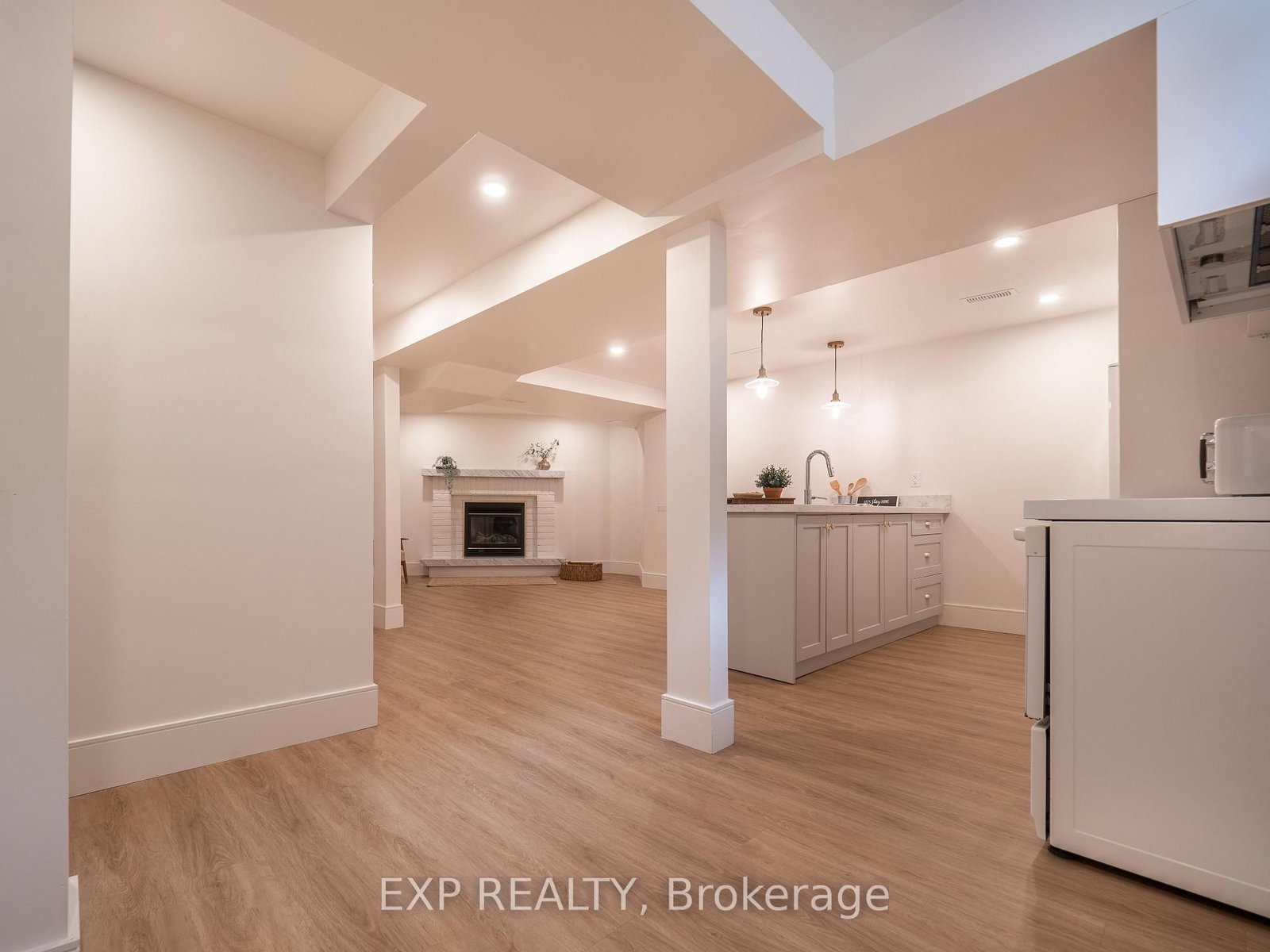 4591 Credit Pointe Drive, Unit Bsmt - Photo 8