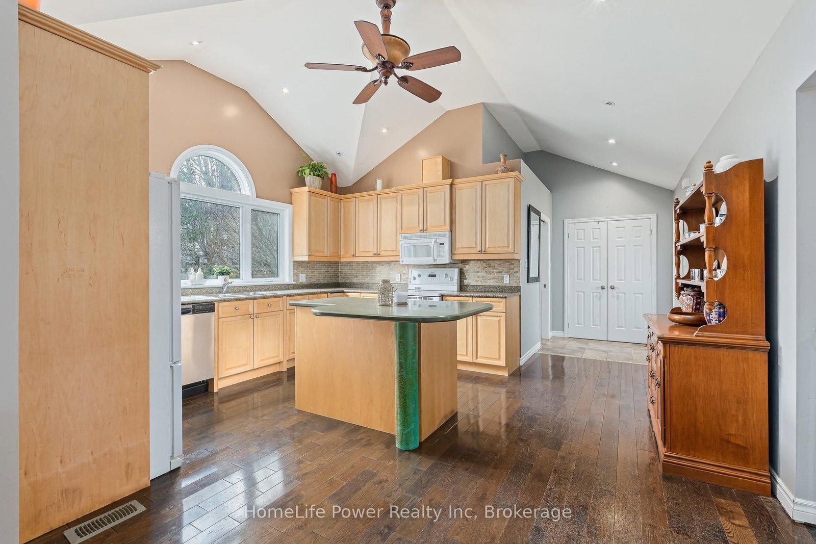 14 Erin Street - Photo 6