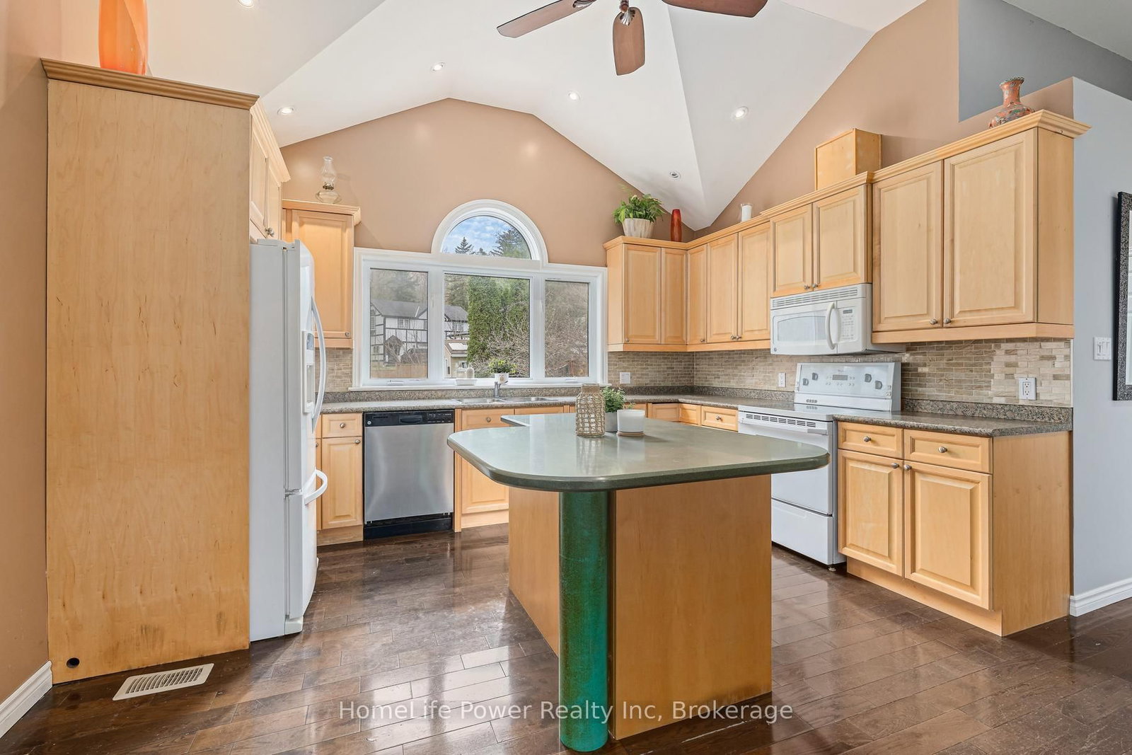 14 Erin Street - Photo 7