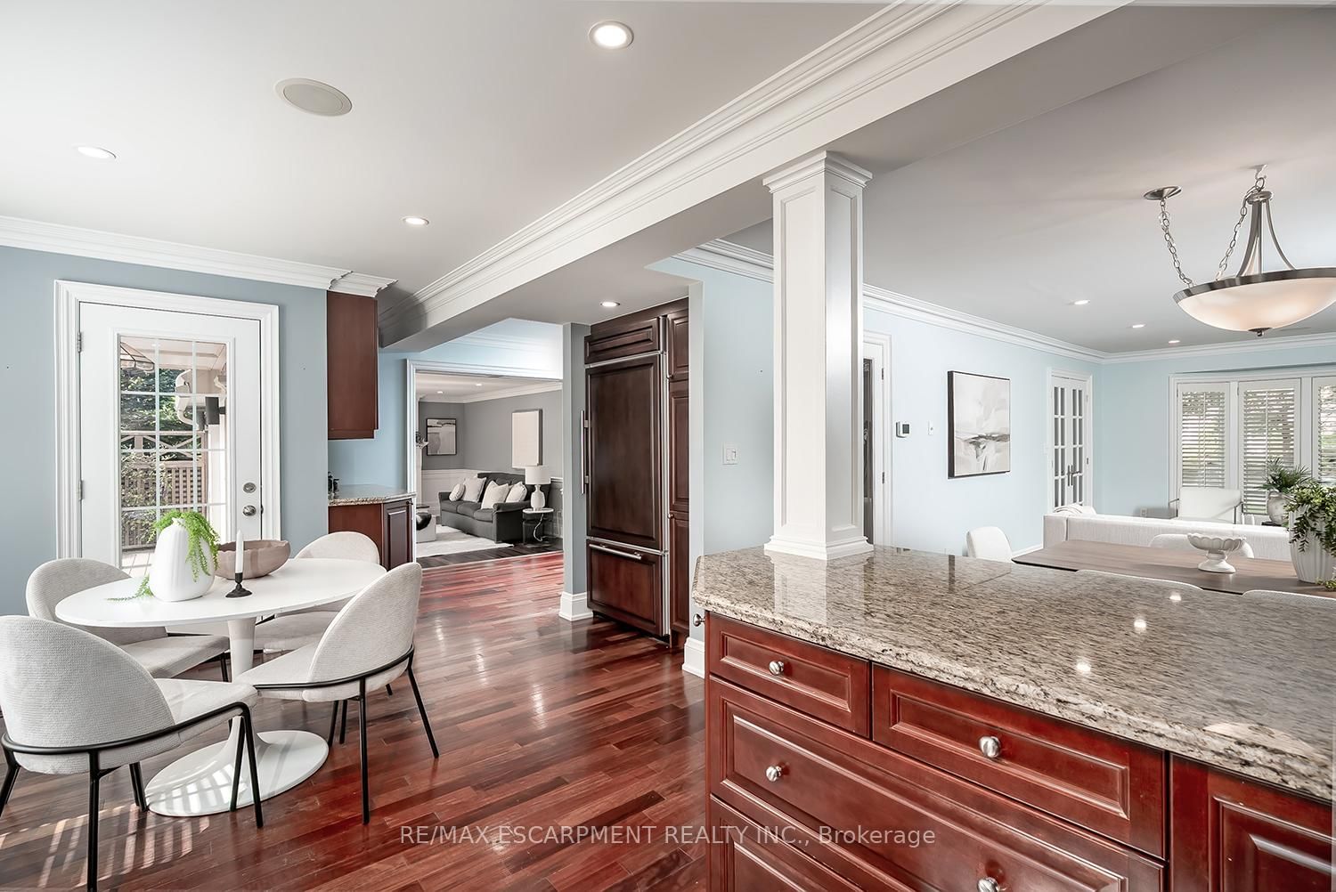 2428 Lakeshore Road - Photo 13