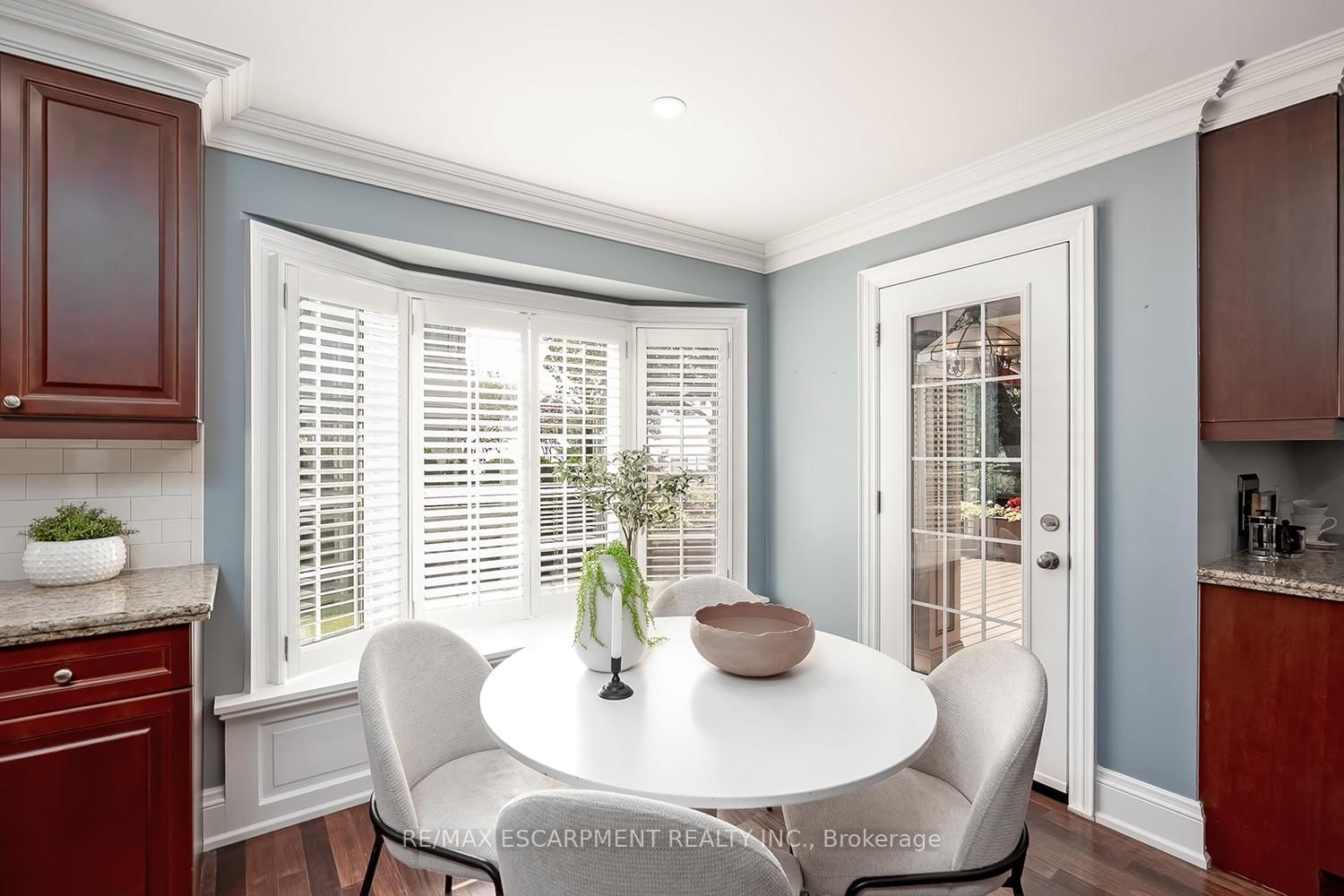 2428 Lakeshore Road - Photo 14