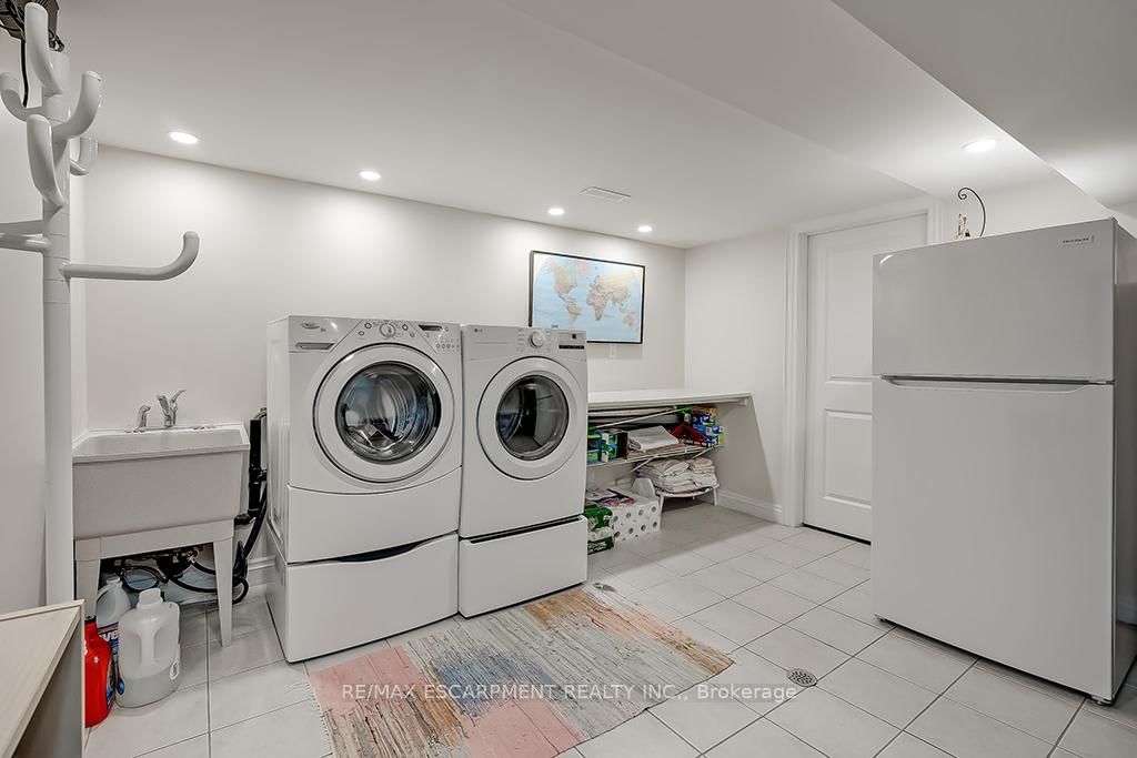 2428 Lakeshore Road - Photo 38