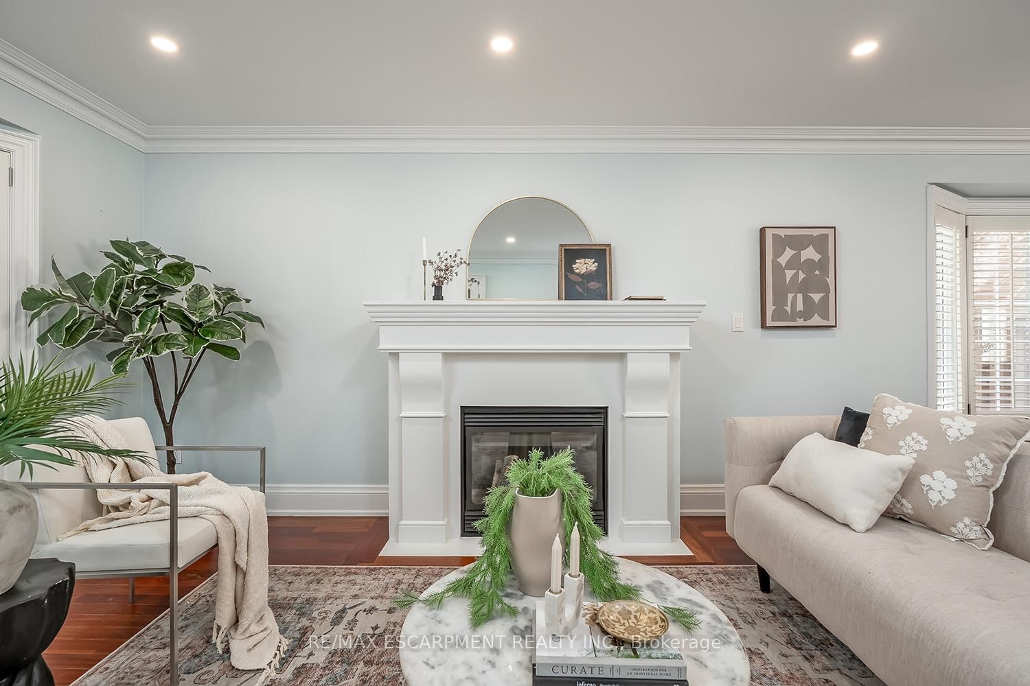 2428 Lakeshore Road - Photo 7