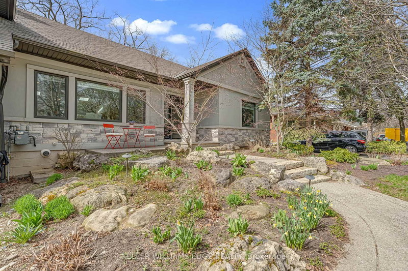 2123 Deyncourt Dr, Burlington, L7R 1W2 | Image 3