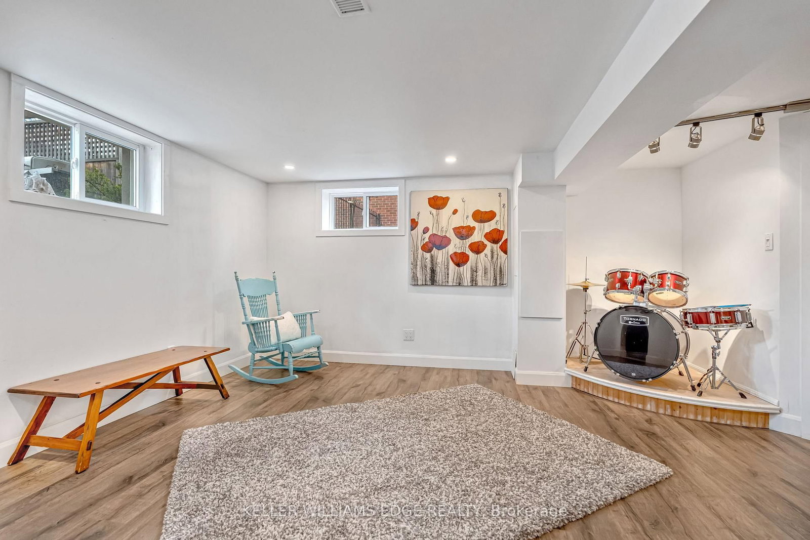 2123 Deyncourt Drive - Photo 32