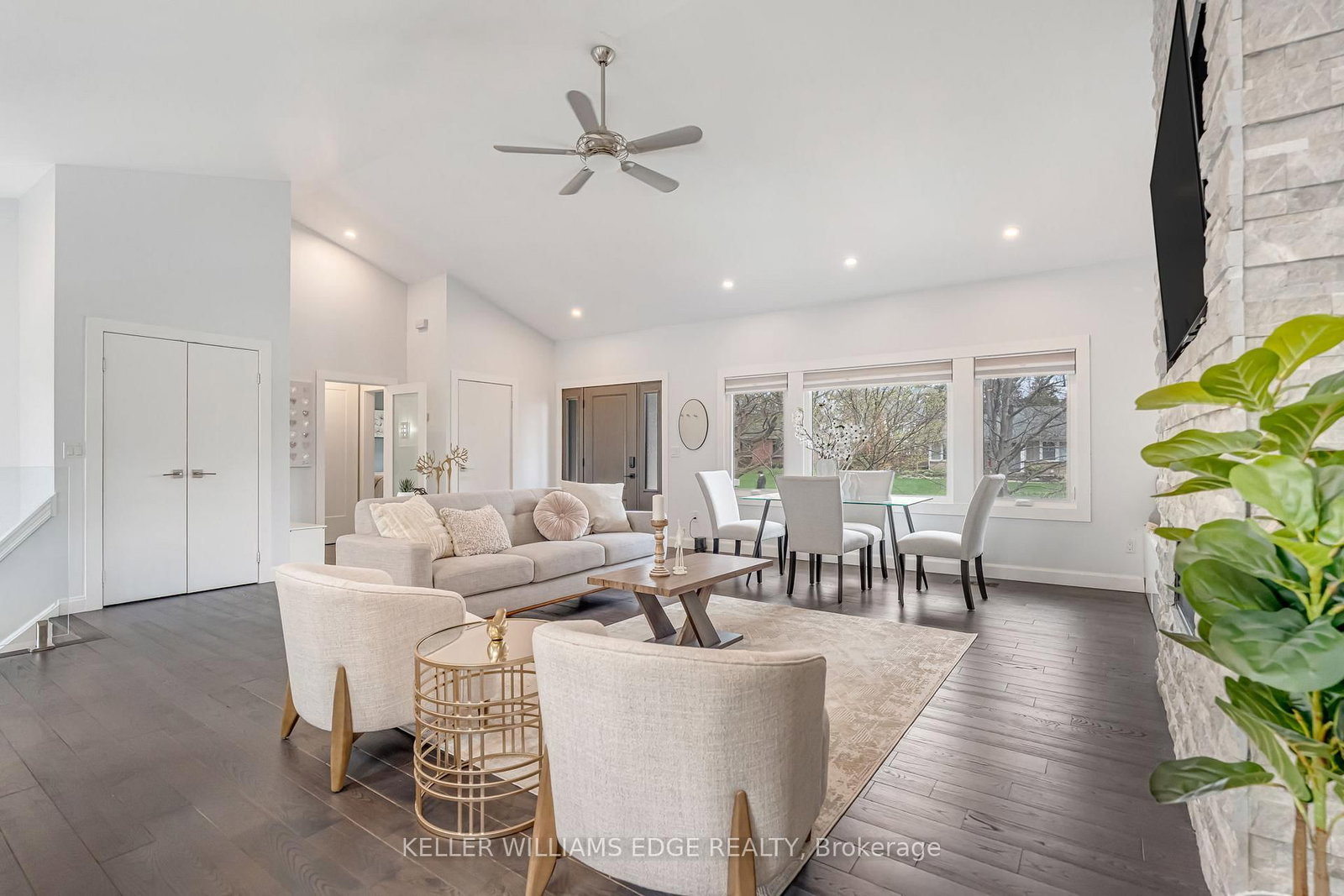 2123 Deyncourt Drive - Photo 7