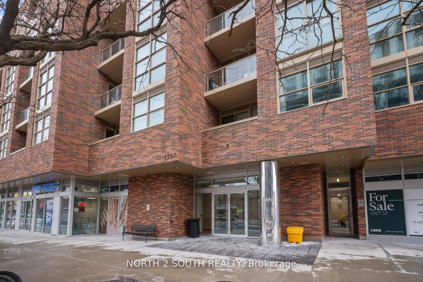 1787 St Clair Avenue W, Unit 213 - Photo 3