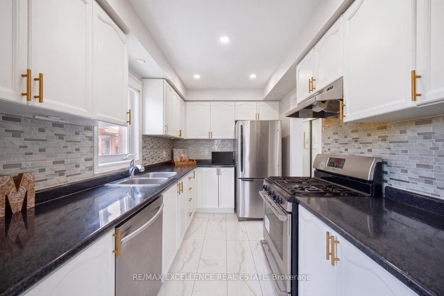 18 Manett Crescent - Photo 12