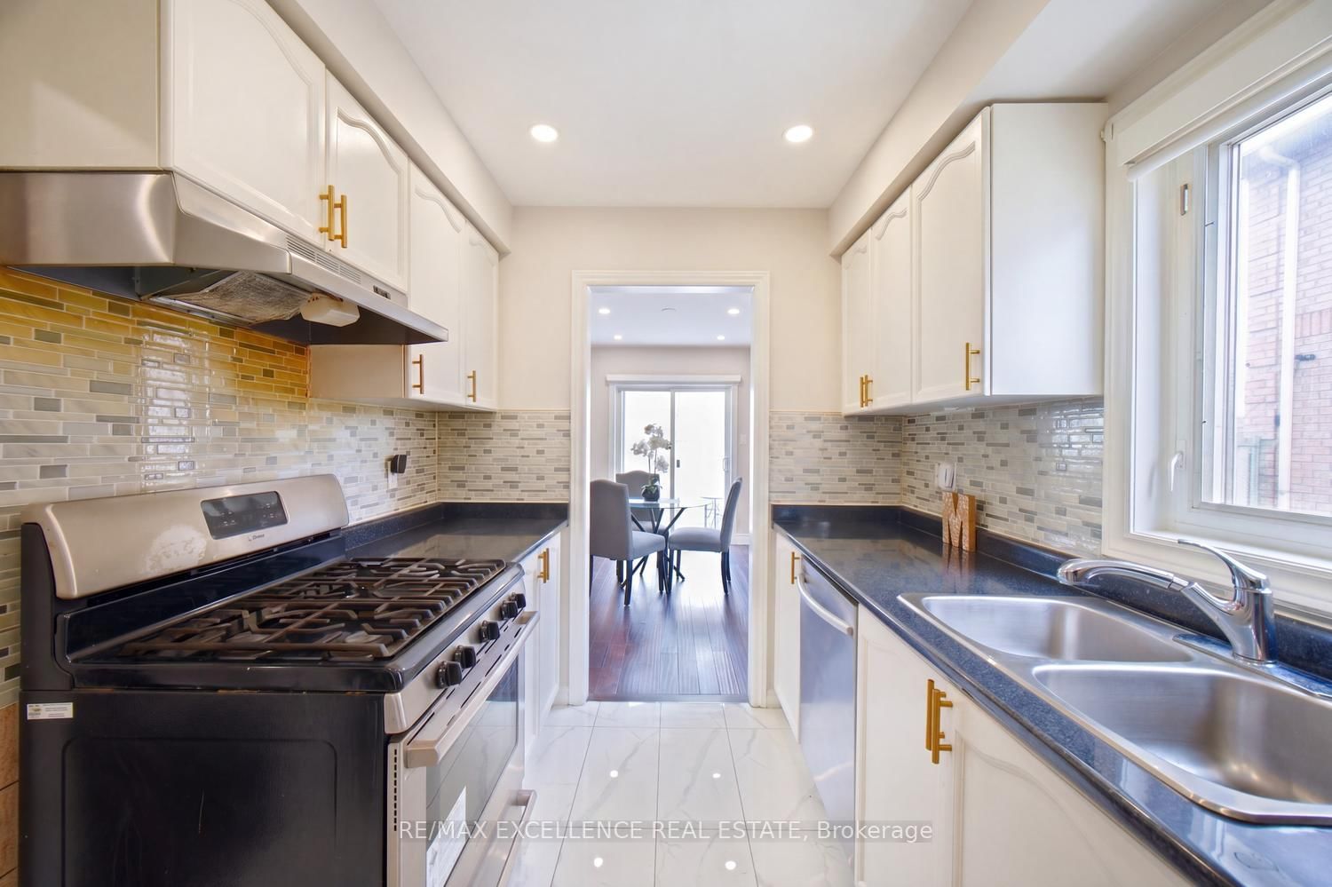 18 Manett Crescent - Photo 13