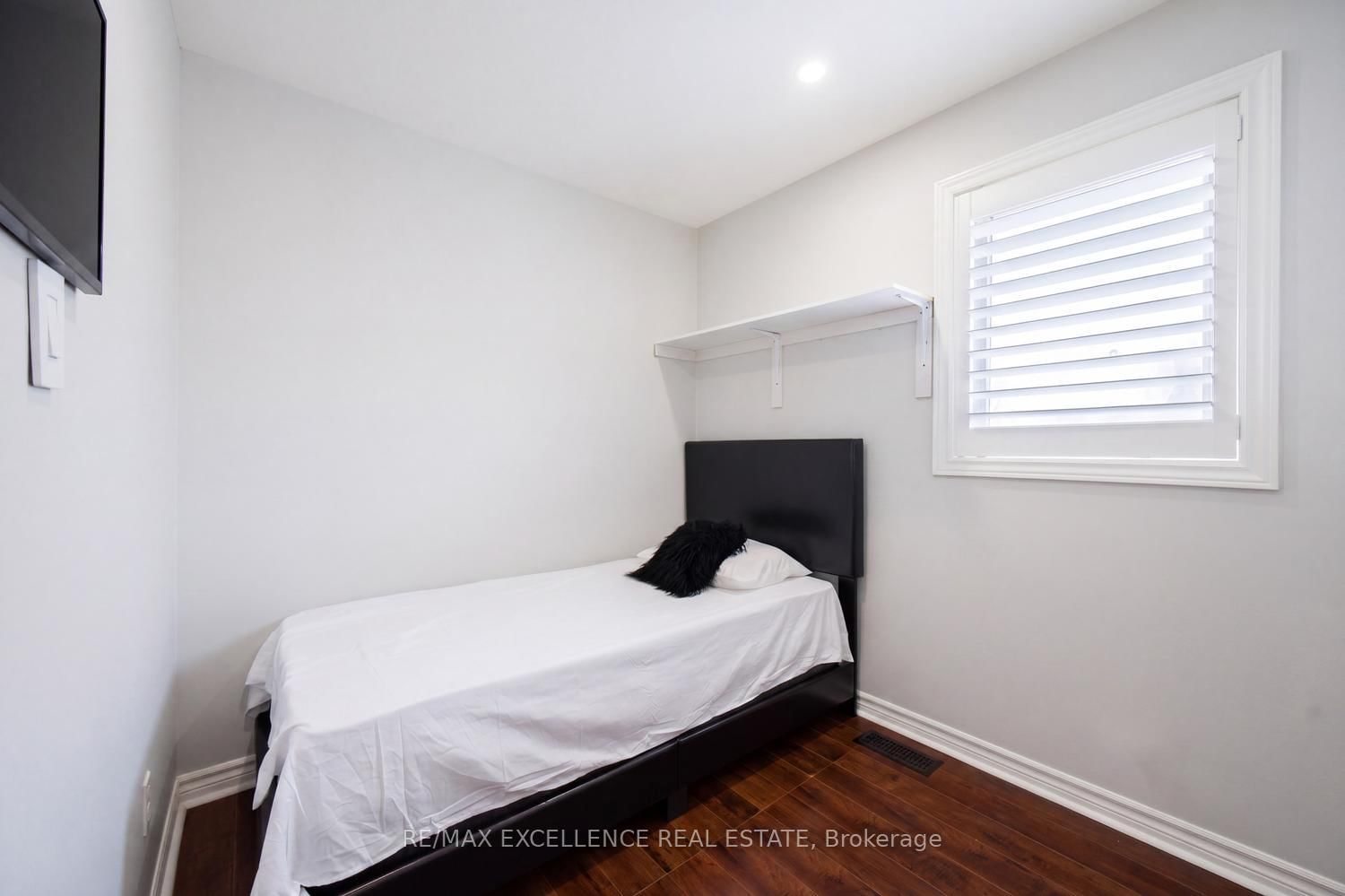 18 Manett Crescent - Photo 23