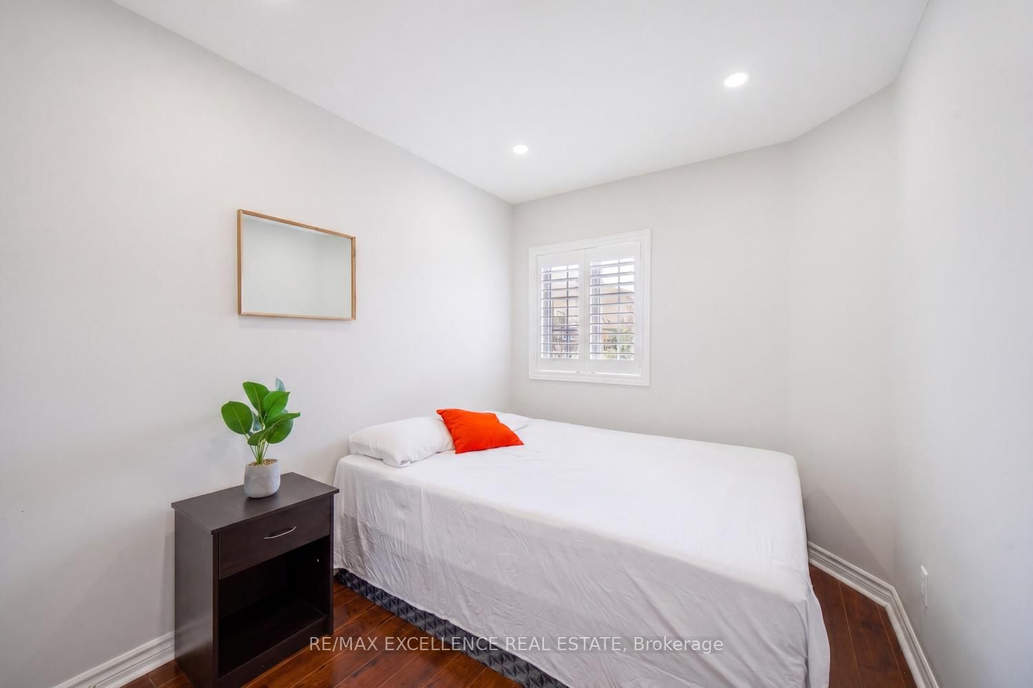 18 Manett Crescent - Photo 24