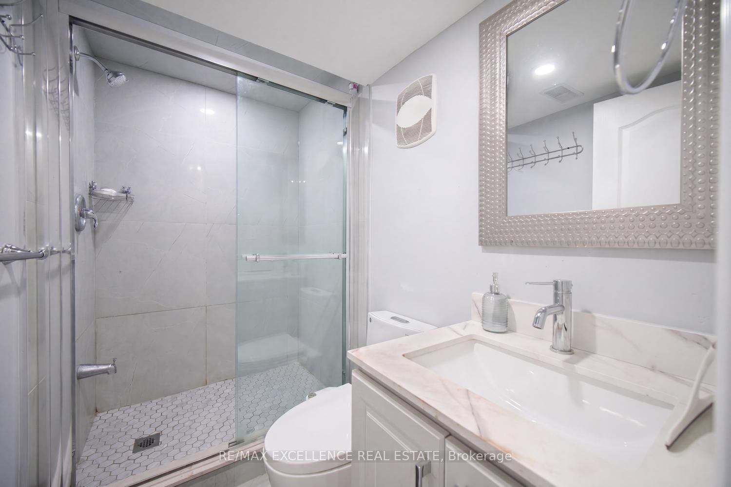 18 Manett Crescent - Photo 31