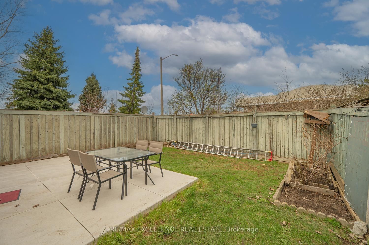 18 Manett Crescent - Photo 34