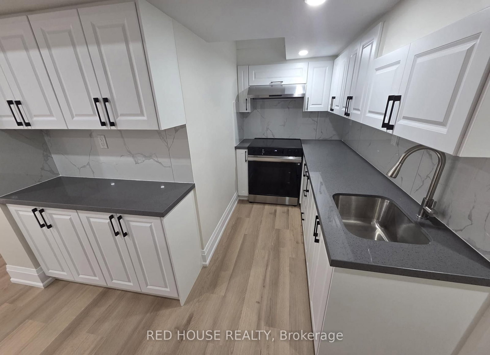 1414 Wellwood Terrace, Unit Basement - Photo 12