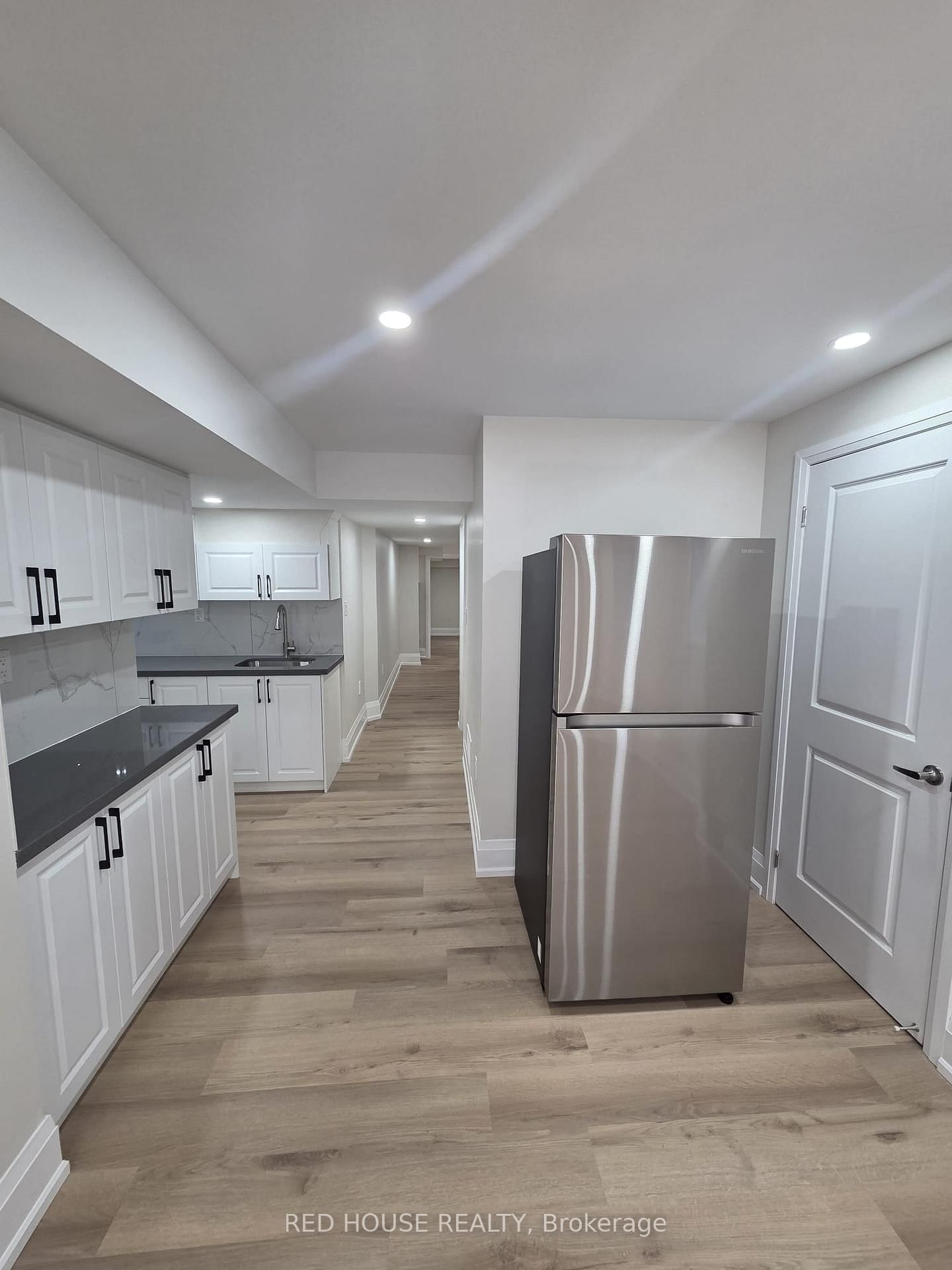 1414 Wellwood Terrace, Unit Basement - Photo 13