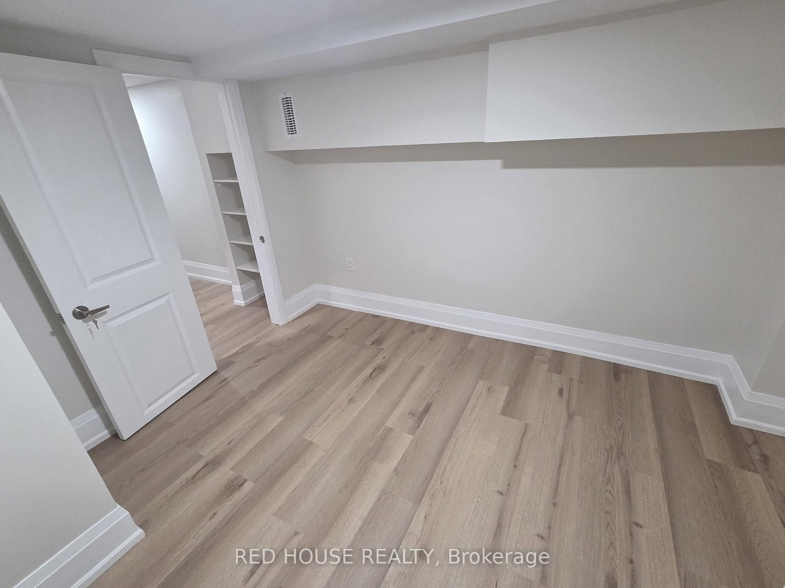 1414 Wellwood Terrace, Unit Basement - Photo 20