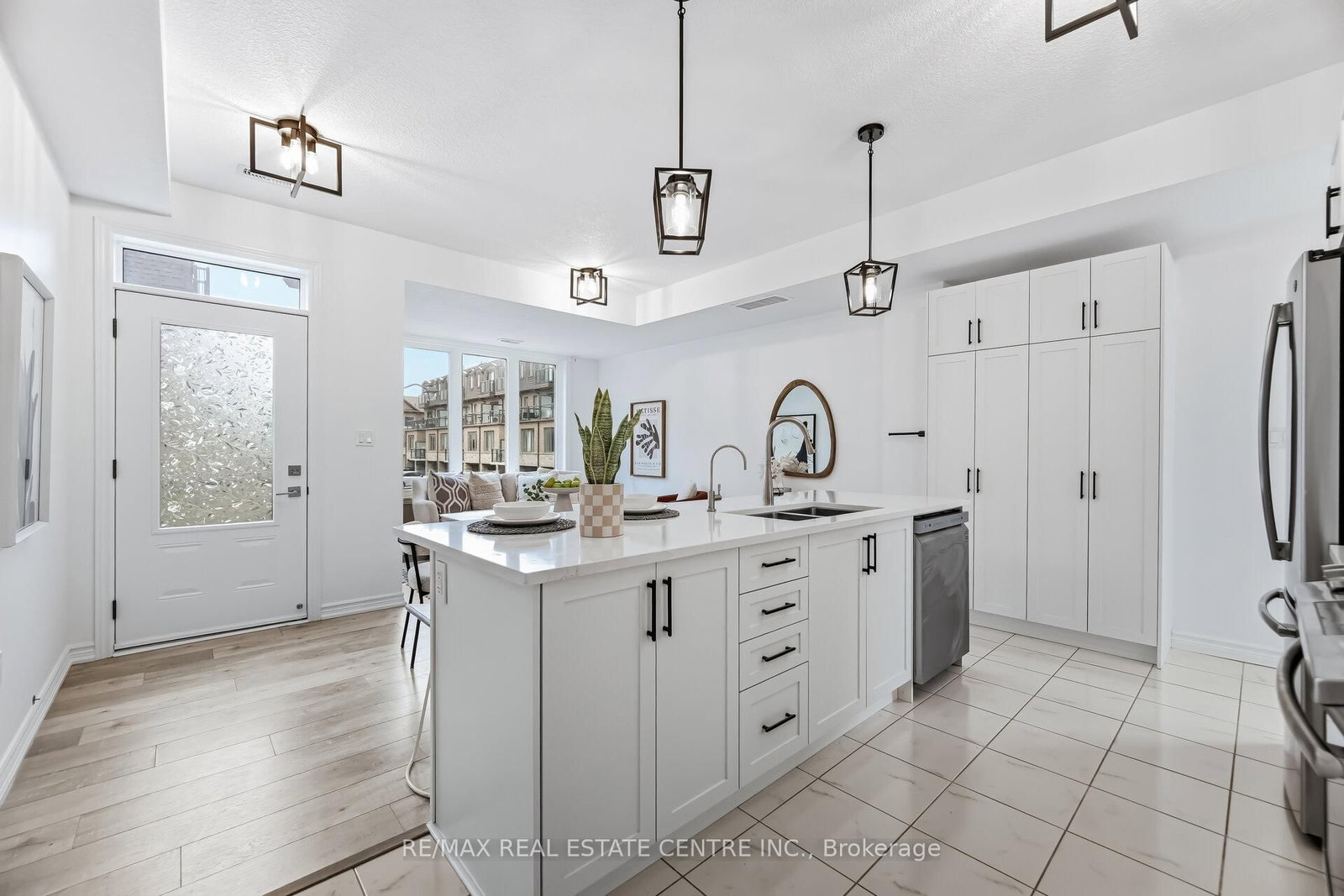 445 Ontario Street S, Unit 133 - Photo 10