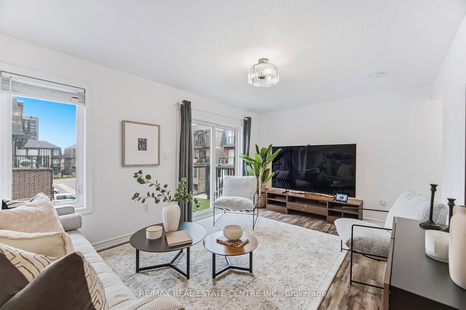 445 Ontario Street S, Unit 133 - Photo 18