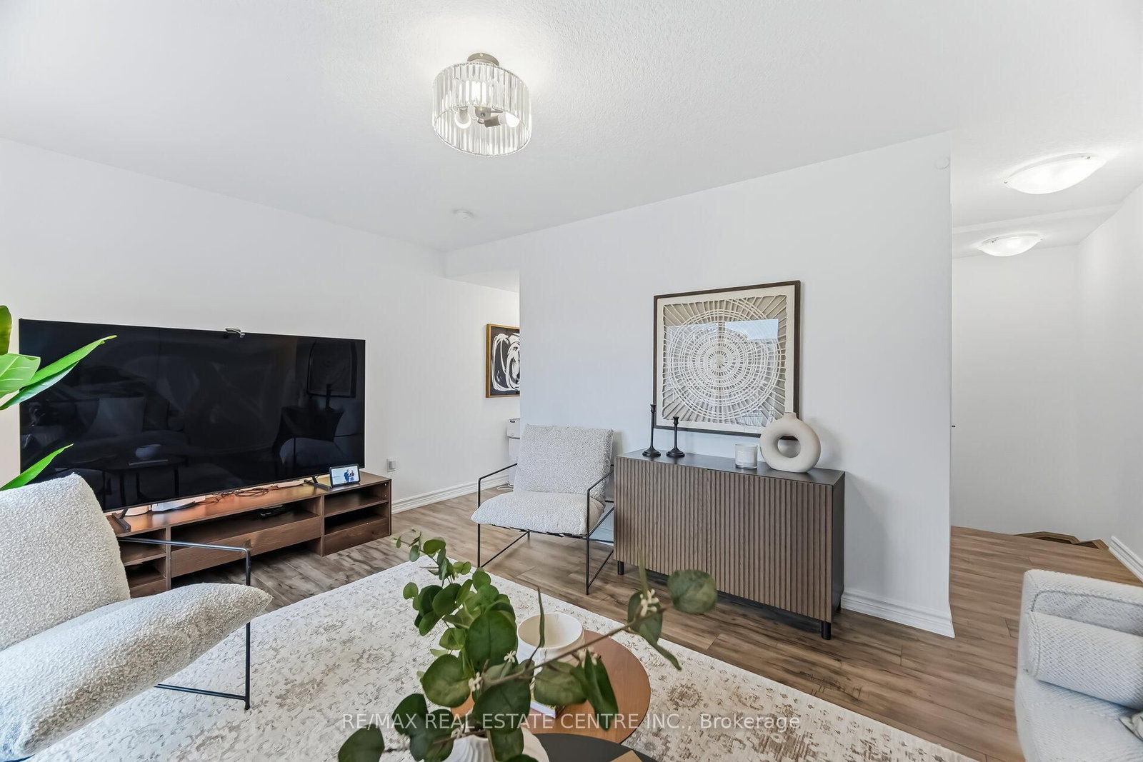 445 Ontario Street S, Unit 133 - Photo 20