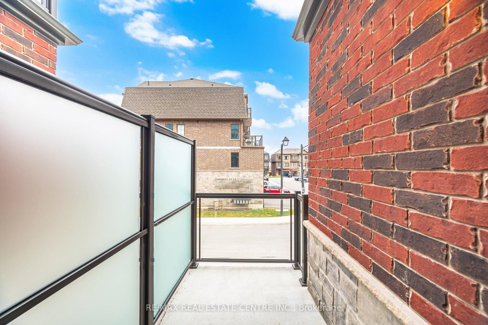 445 Ontario Street S, Unit 133 - Photo 22