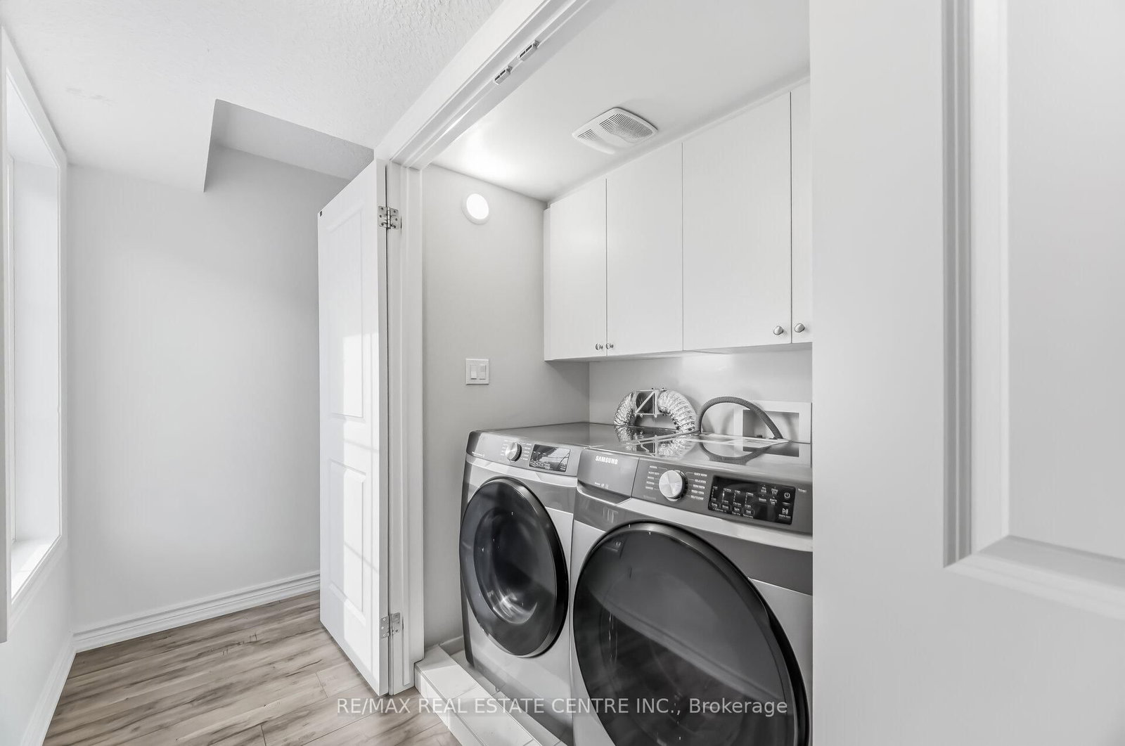 445 Ontario Street S, Unit 133 - Photo 26