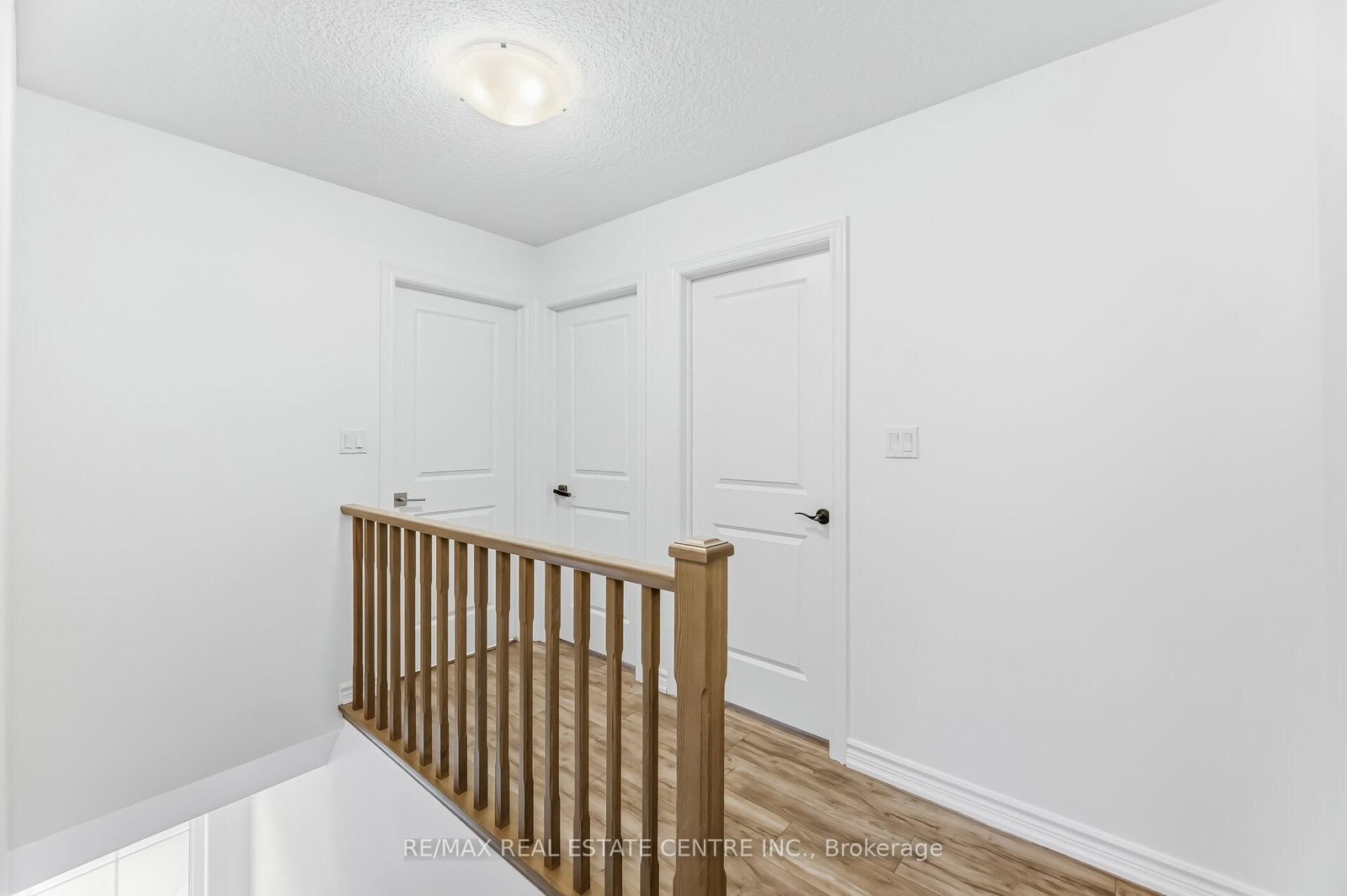 445 Ontario Street S, Unit 133 - Photo 29