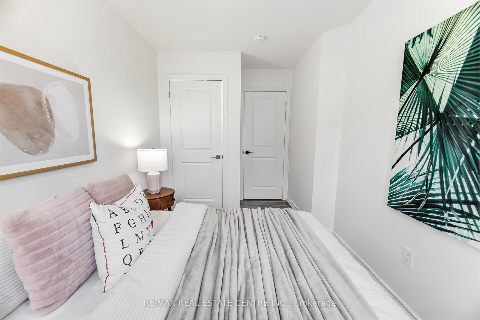 445 Ontario Street S, Unit 133 - Photo 40