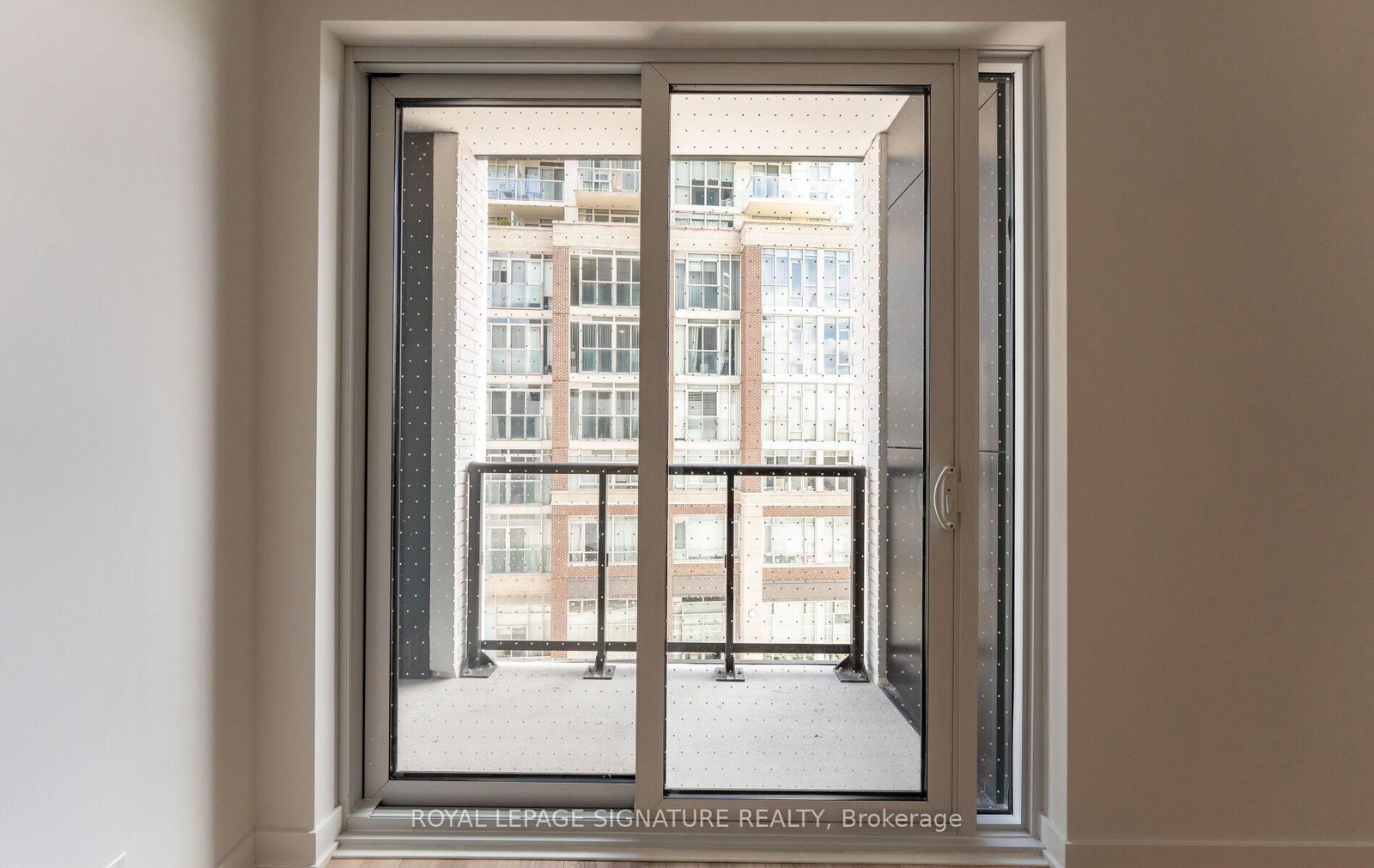 1660 Bloor Street W, Unit 404 - Photo 24