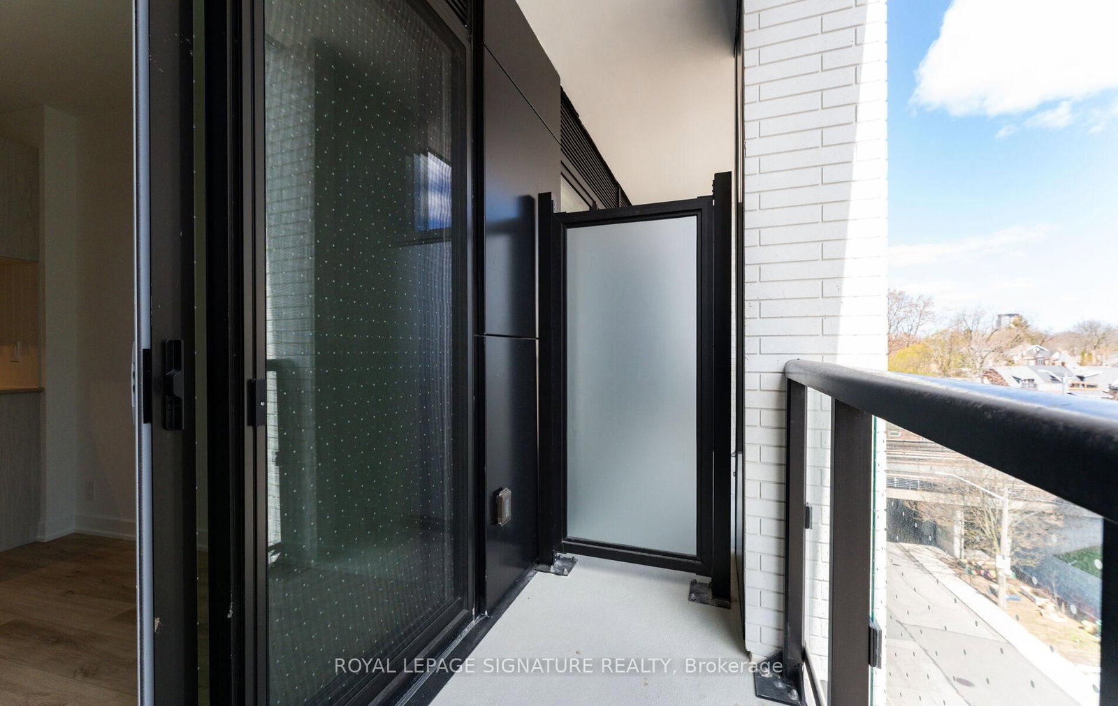 1660 Bloor Street W, Unit 404 - Photo 25