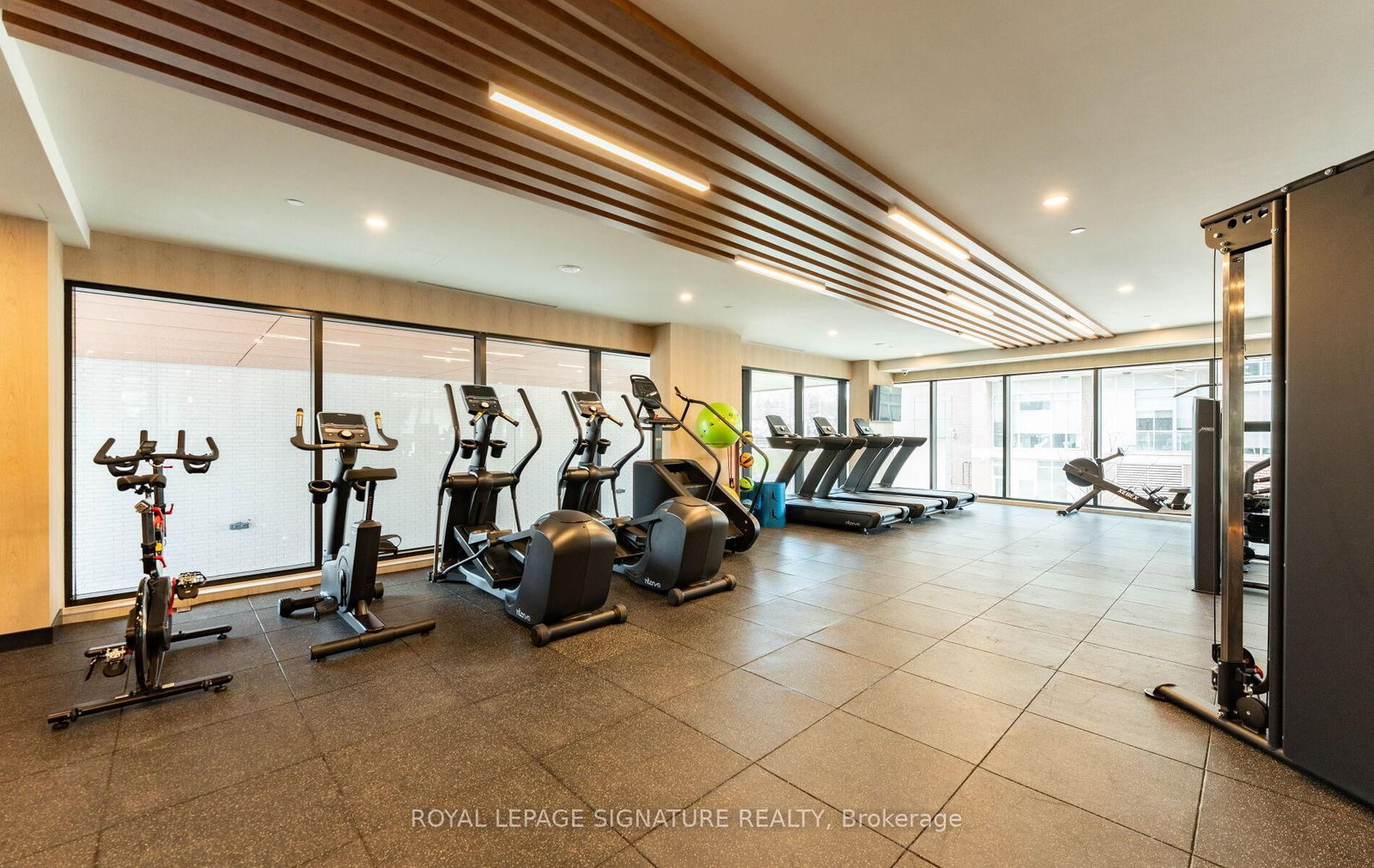 1660 Bloor Street W, Unit 404 - Photo 33