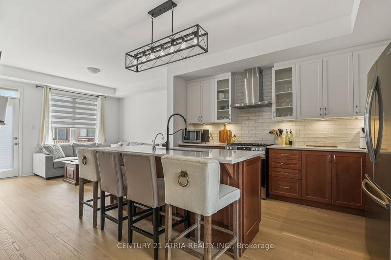 4022 Saida St, Mississauga, L5M 2S8 | Image 2