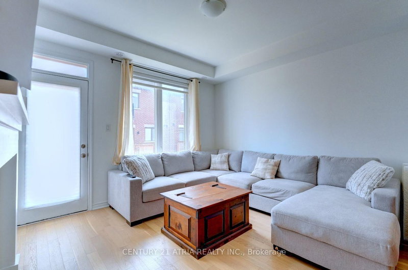 4022 Saida St, Mississauga, L5M 2S8 | Image 3