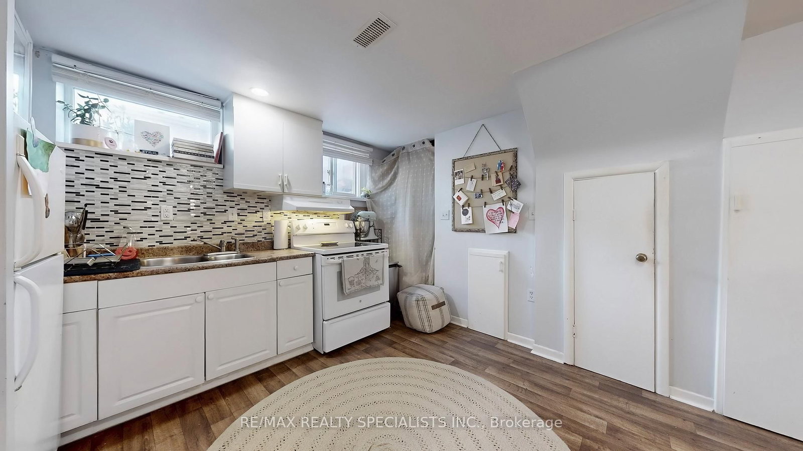 1306-08 Leighland Road - Photo 11